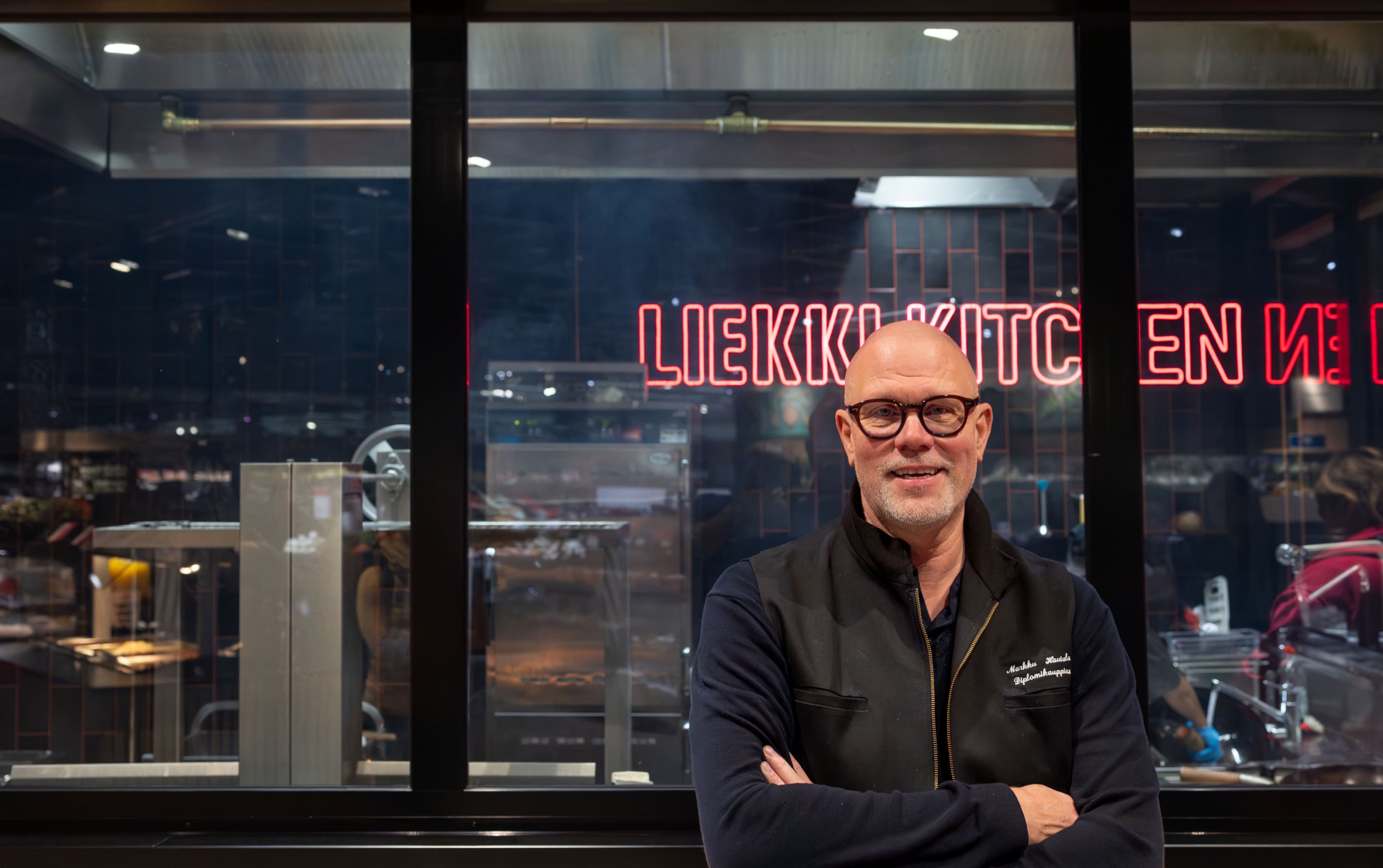 Kauppias Markku Hautala on tyytyväinen K-Citymarket Järvenpään uudistuksiin. Kuva: Otto Helkama