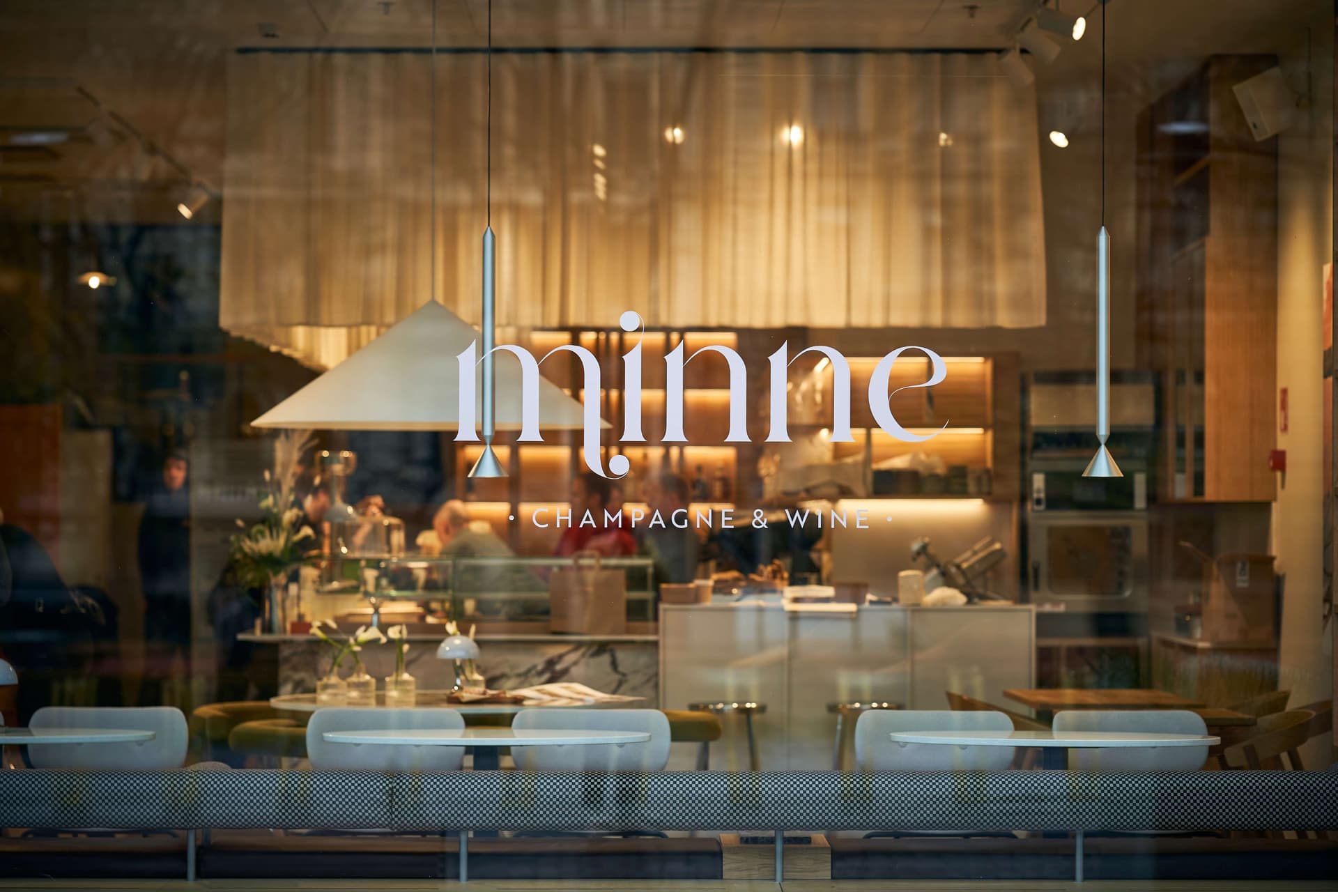 Minne Champagne & Wine